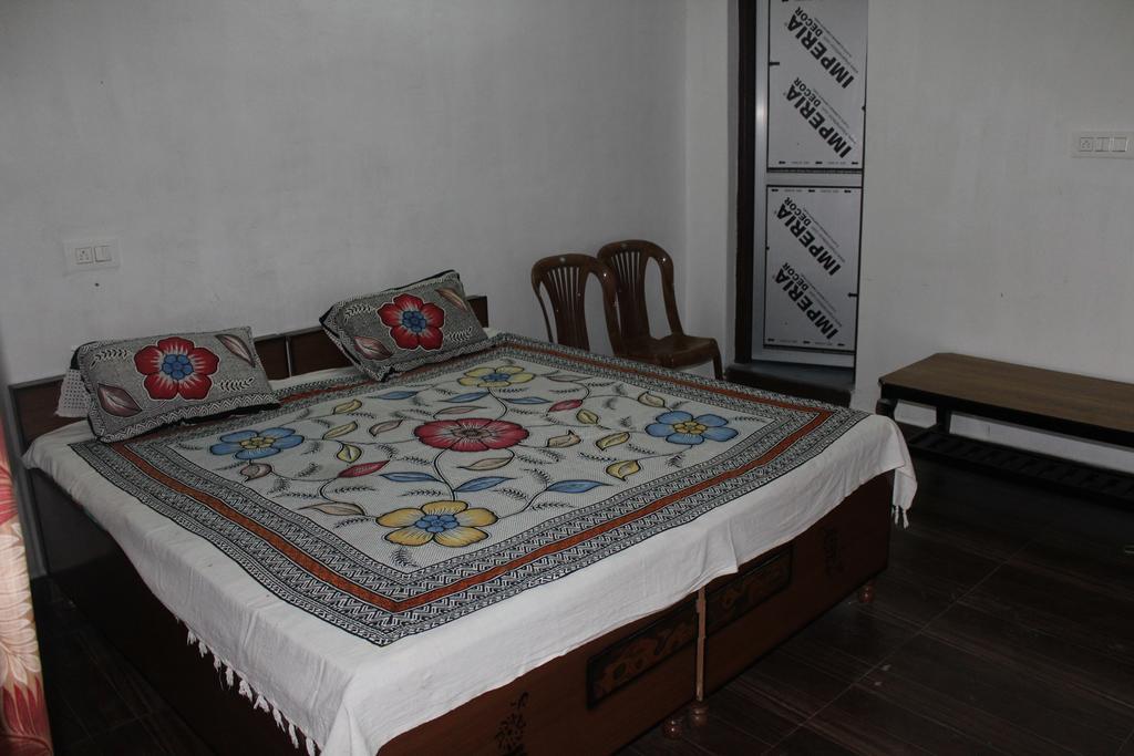 Mohinder & Mohindra Home Stay Bīr Extérieur photo