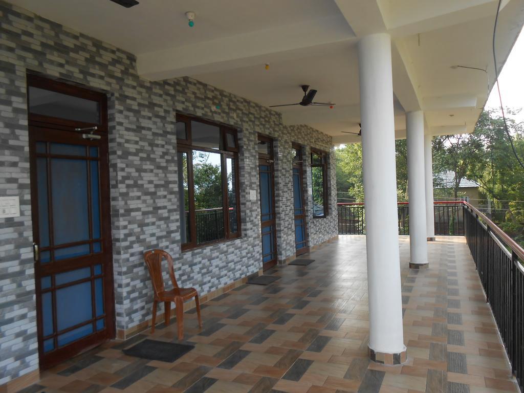 Mohinder & Mohindra Home Stay Bīr Extérieur photo